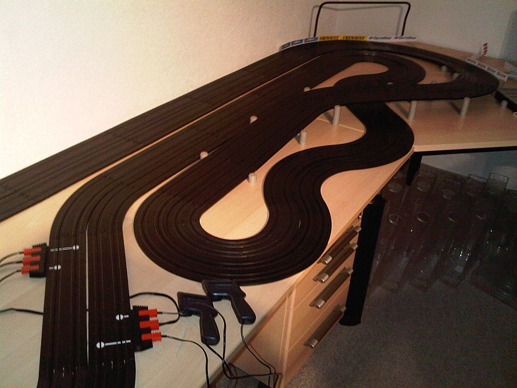 [Bild: tischbahn2.jpg]