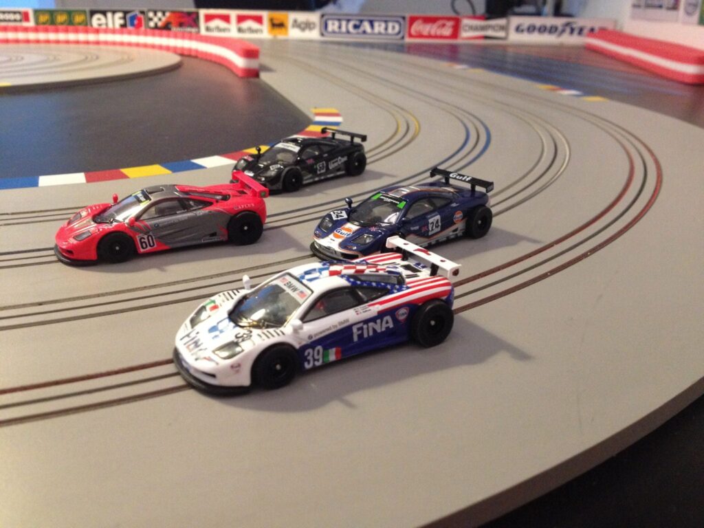 Kyosho McLaren GTR
