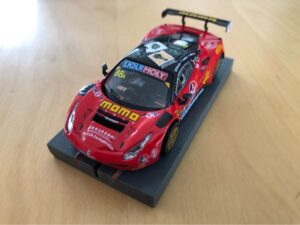 Tarmac Works Ferrari 488 Italia GT3 auf Viper VSPEC