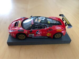 Tarmac Works Ferrari 488 Italia GT3 auf Viper VSPEC