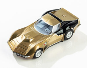 AFX Racing 22093 AstroVette 1969 LMP12 Gold LTD