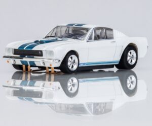 AFX Racing 22068 Shelby Mustang GT350 weiss/blau
