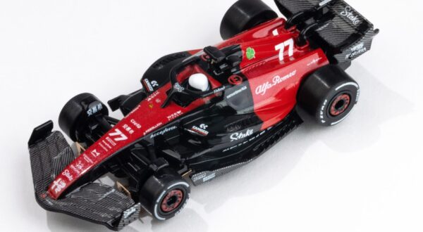 AFX Racing 22083 Alfa Romeo F1 #77 Bottas