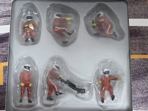 1:64 Boxencrew rot
