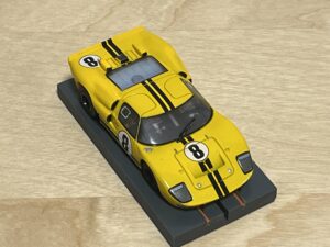 AFX Racing #9075 Ford GT40 Mk II #8 gelb „John Whitmore“ in OVP