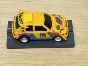 Tomy AFX Rallye Peugeot 205 gelb