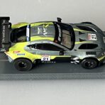 1:64 Diecast Aston Martin Vantage GT3 auf Bulldog Racing Chassis