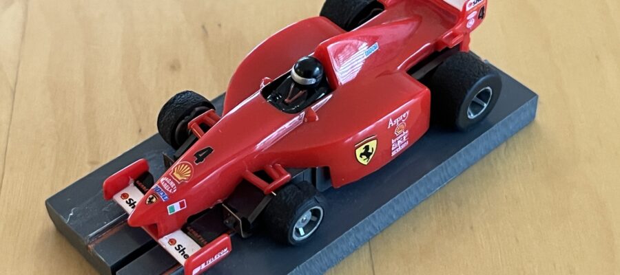 Tyco 440x2 Ferrari F1 #4 'Shell/Asprey'