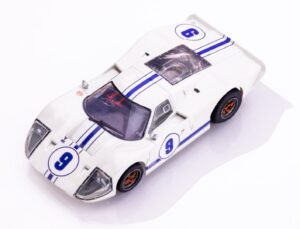 AFX Racing 22078 Ford GT40 Mk IV #9 weiss