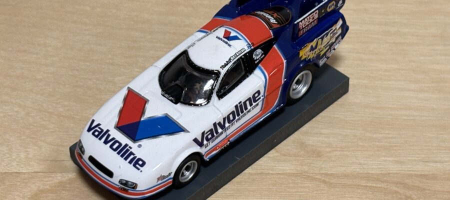 AW 4Gear R3 Funny Car ‚Valvoline‘ Jack Beckman