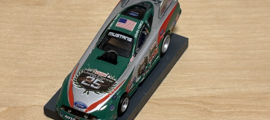 AW 4Gear R3 Funny Car ‚Castrol‘ John Force