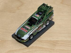 AW 4Gear Funny Car „GTX“ John Force grün