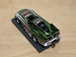 AW 4Gear Funny Car „GTX“ John Force grün