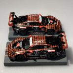 MiniGT 1:64 Porsche 911 GT3 R - 2023 IMSA Sebring 12H auf Viper VSPEC Chassis