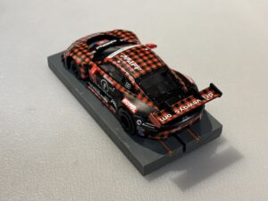 MiniGT 1:64 Porsche 911 GT3 R - 2023 IMSA Sebring 12H auf Viper VSPEC Chassis