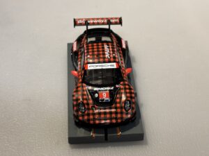 MiniGT 1:64 Porsche 911 GT3 R - 2023 IMSA Sebring 12H auf Viper VSPEC Chassis