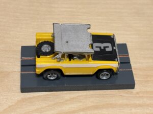 Faller/Aurora AFX Baja Bronco #3 gelb