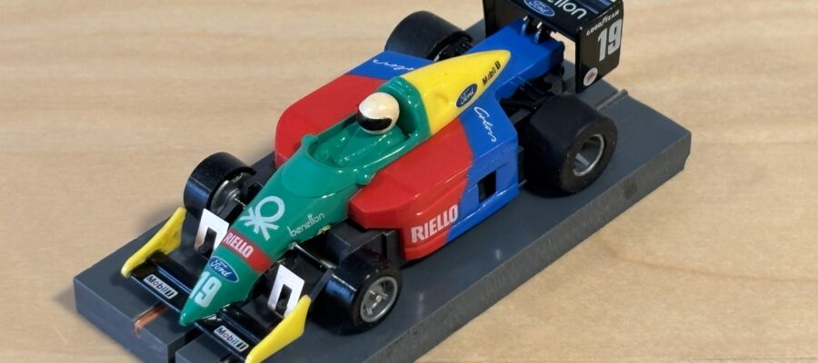 Tyco 440x2 Benetton F1 #19