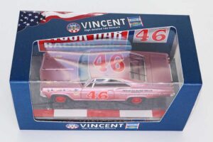 Vincent 1:64 1965 Chevy Impala #46 rosé-metallic