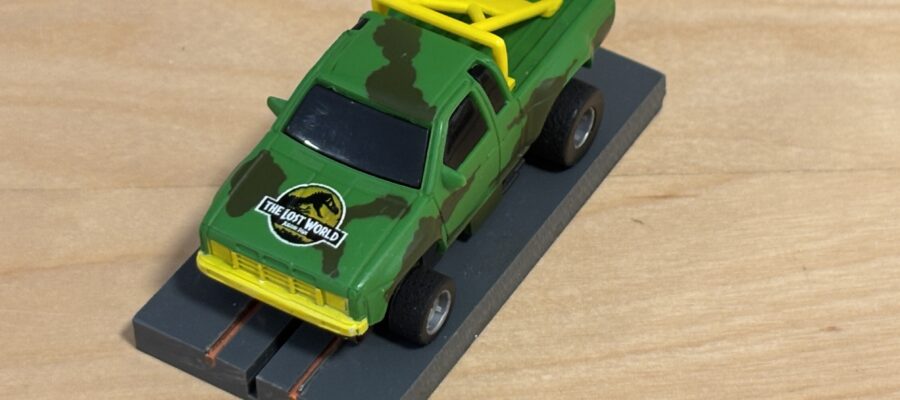 Tyco 440x2 Nissan Pickup Truck "The Lost World" - Set Car