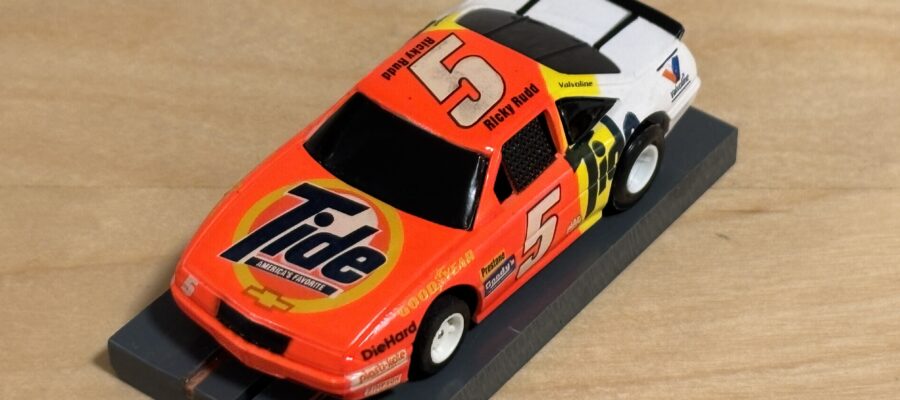 Tyco 440x2 Chevrolet NASCAR #5 'Tide'