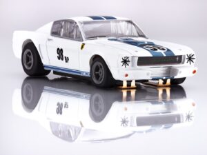 AFX Racing 1965 Shelby Mustang GT350R #98 Ken Miles
