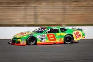 Lionel Racing 1:64 Dale jr. "Sun Drop " Late Model Diecast