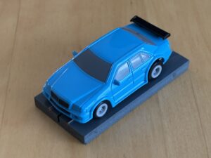 LifeLike/Harden Creek Mercedes DTM blau mit BDR-Chassis