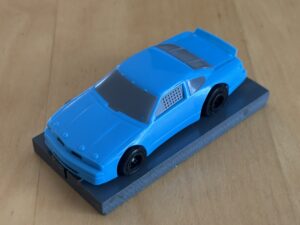 LifeLike/HCS Stock Car blau mit BDR-Chassis