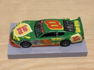Lionel Racing 1:64 Dale jr. "Sun Drop " Late Model Diecast