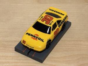 Tyco 440x2 Pontiac NASCAR #30 "Pennzoil" Michael Waltrip