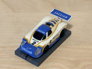 Tomy AFX Jaguar XJR-9 weiss/blau mit Licht