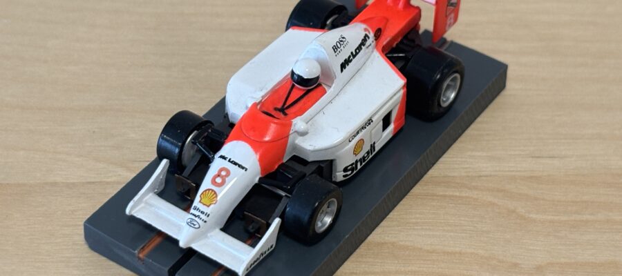 Tyco 440x2 McLaren F1 #8 weiss/rot