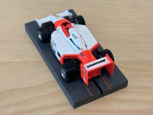 Tyco 440x2 McLaren F1 #8 weiss/rot