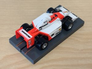 Tyco 440x2 McLaren F1 #8 weiss/rot