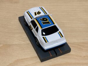 LifeLike/Rokar Stock Car weiss/blau #91 mit Licht