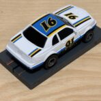 LifeLike/Rokar Stock Car weiss/blau #91 mit Licht