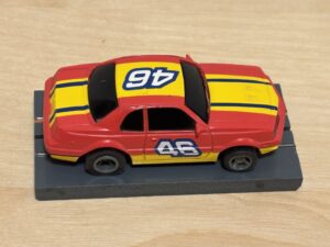 LifeLike/Rokar Stock Car rot/gelb #46 mit Licht