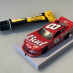 DieCast-Umbau: 1:64 Lionel Racing "Red Bud Eight" Late Model Stock Car von Dale Earnhardt Jr.