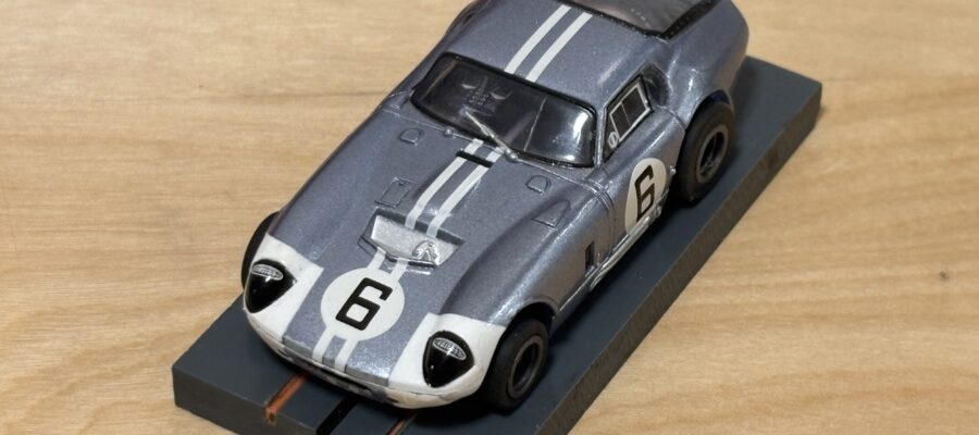 AFX Racing Cobra Daytona Coupé #6 Amon
