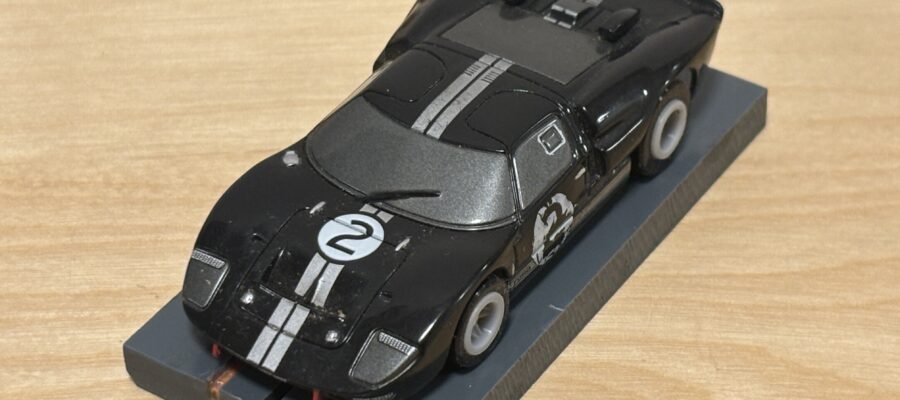 AFX Racing Ford GT40 #2 'Amon' schwarz, bespielt
