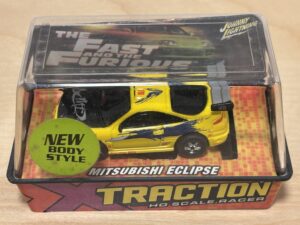 JL X-Traction Mitsubishi Eclipse yellow