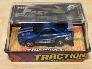 JL X-Traction Nissan Skyline R34 blue