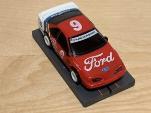 Tomy AFX Ford Thunderbird #6 rot mit Bulldog Chassis