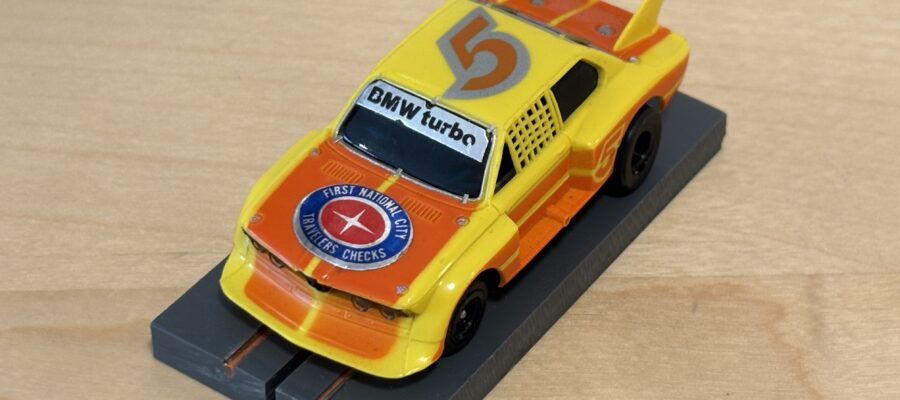 Tomy AFX BMW 320i Gr. 5 gelb mit Licht