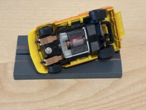 Tomy AFX BMW 320i Gr. 5 gelb mit Licht