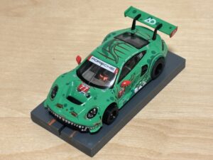 Diecast Umbau: Mini GT Porsche 911 GT3R "Roxy" mit BDR Racing Chassis