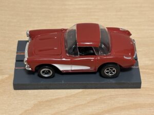 Auto World X-Traction 1957 Corvette rot
