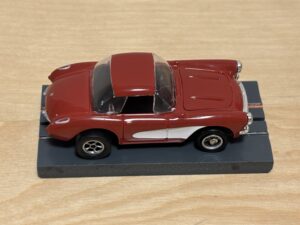 Auto World X-Traction 1957 Corvette rot