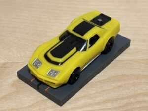 AF-Xtra Corvette gelb/schwarz auf BDR-Chassis